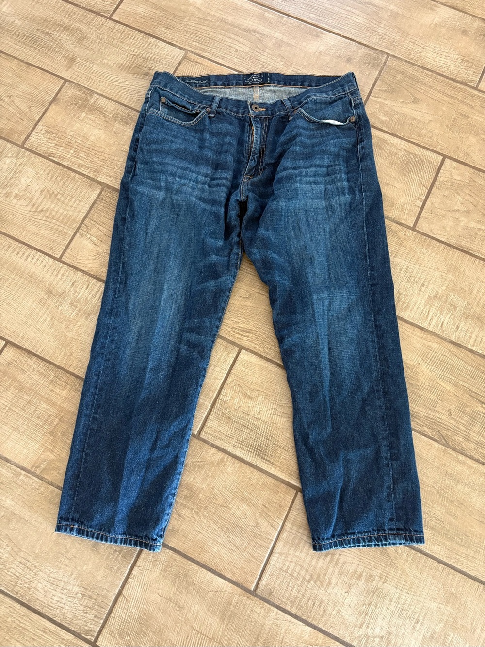 Lucky Brand Men's 221 Original Straight Dark Wash Denim Jeans 38x30